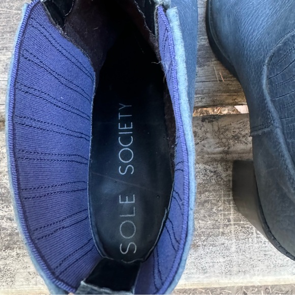 Sole Society Chelsea Boots - Picture 6 of 7